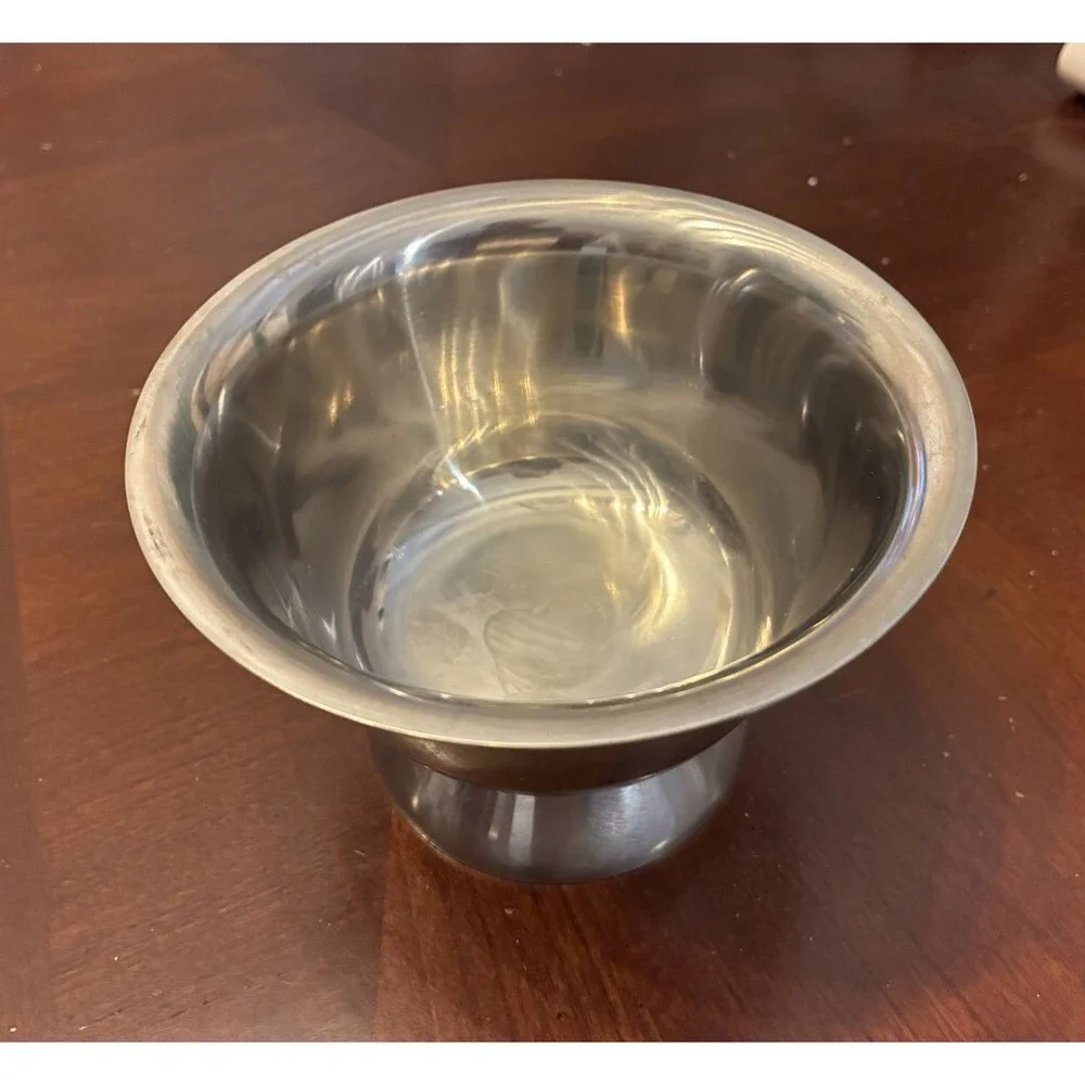 Oneida 18/8 Stainless Steel Small Footed Bowl Crafted in Japan Polished Silver